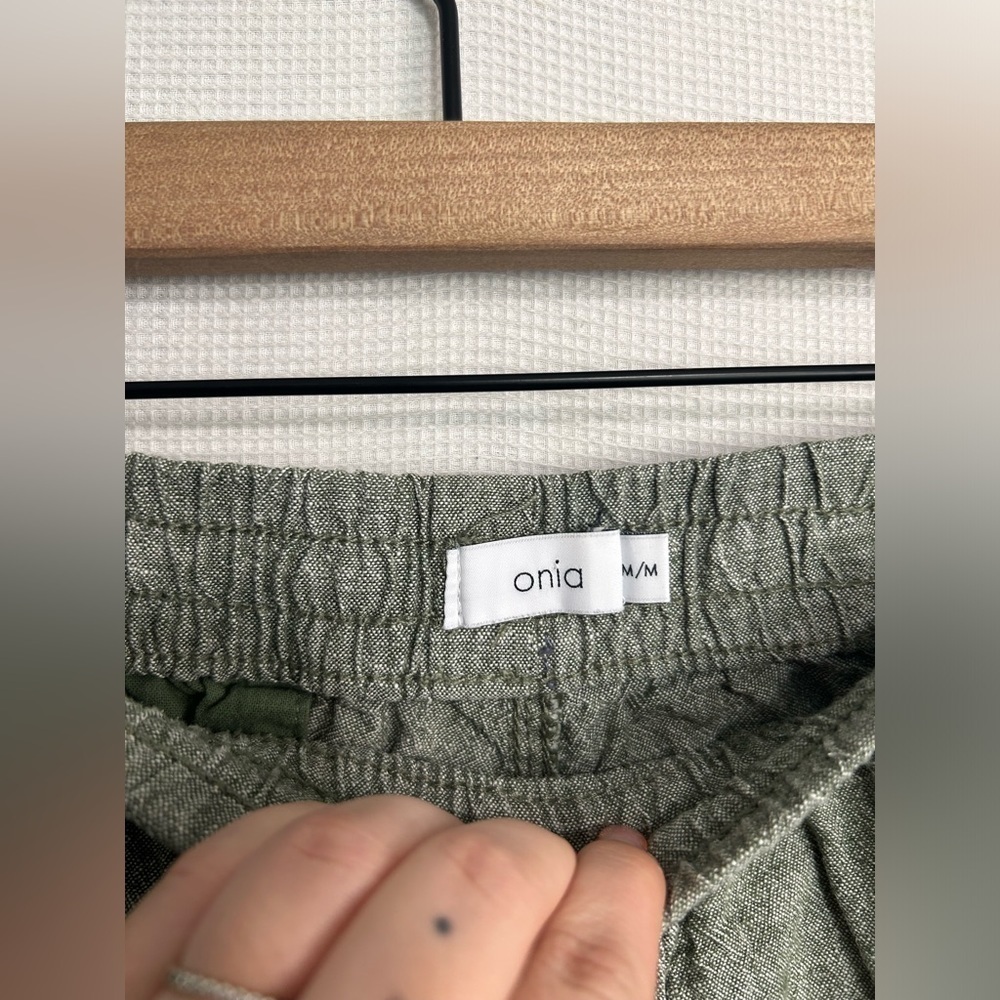 Men’s onia linen blend shorts - Picture 4 of 7